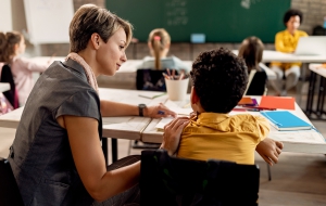 Innowacja pedagogiczna to klucz do wdrożenia efektywnej edukacji językowej!