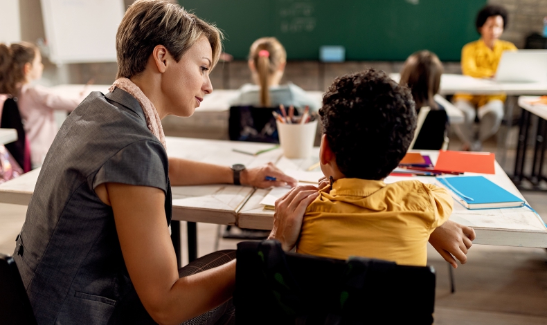 Innowacja pedagogiczna to klucz do wdrożenia efektywnej edukacji językowej!